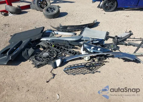 2021 Buick Envision Avenir z USA, uszkodzony, nr VIN LRBFZRR40MD164260